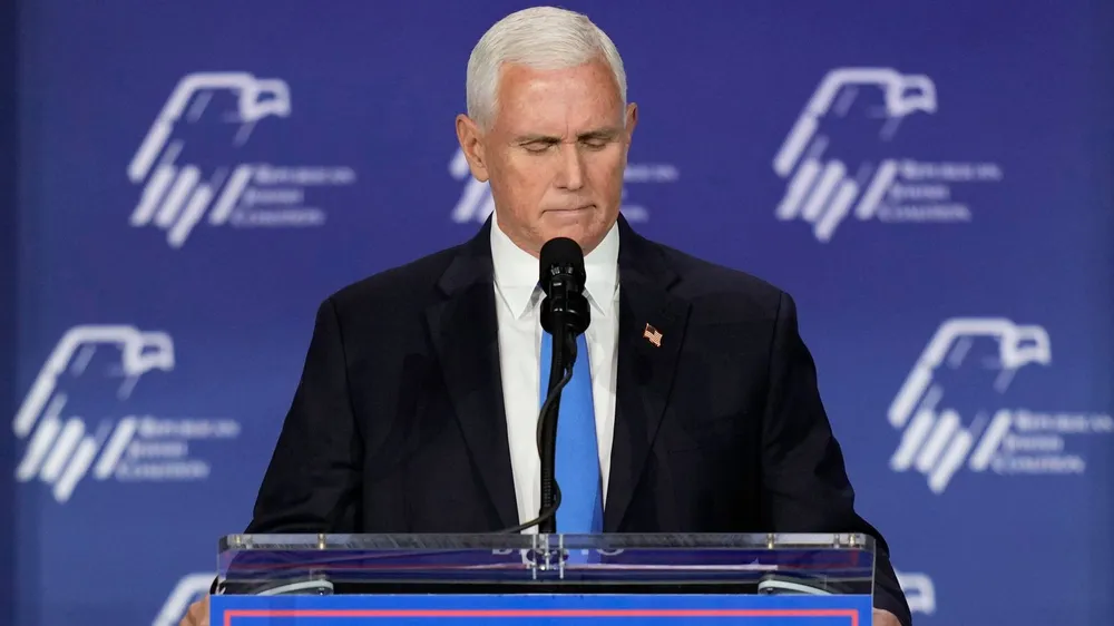 Ông Mike Pence bất ngờ rút khỏi cuộc đua tổng thống Mỹ, nguyên nhân vì đâu.jpg
