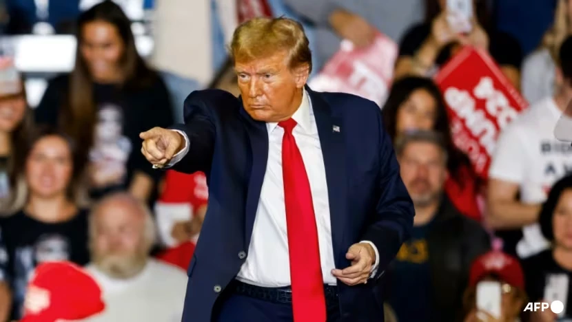 Cựu Tổng thống Mỹ Donald Trump tại buổi vận động tranh cử ở bang South Carolina hôm 10-2. Ảnh: AFP Phương Tây dậy sóng.png