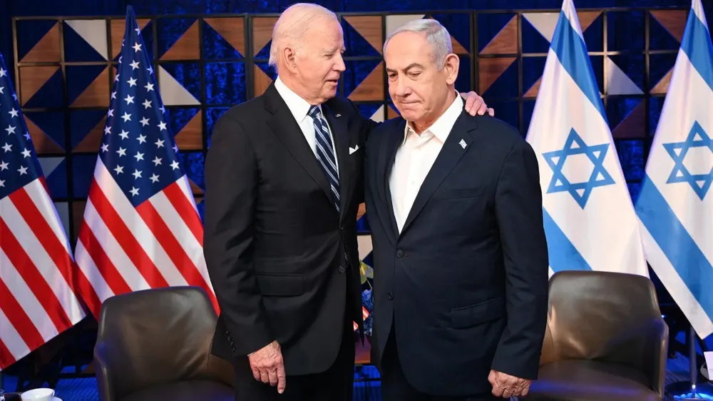 Tổng thống Mỹ Joe Biden (trái) và Thủ tướng Israel Benjamin Netanyahu tại cuộc gặp ở Tel Aviv (Israel) vào tháng 10-2023. Ảnh: GETTY IMAGES Quan hệ Mỹ-Israel đi xuống khi xung đột tại Gaza kéo dài