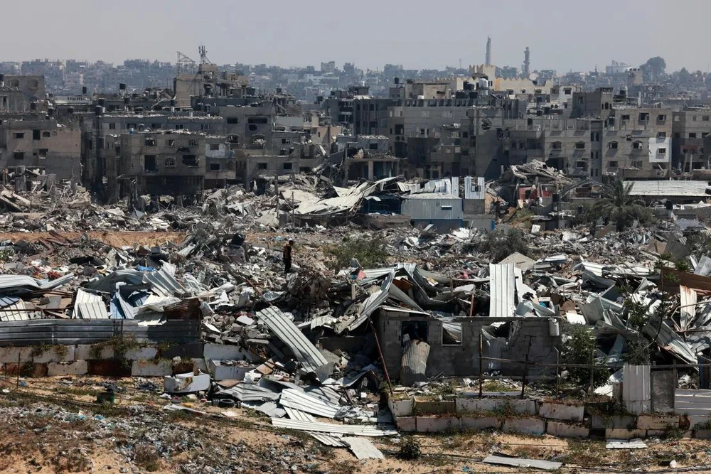 Cơ sở hạ tầng ở Gaza bị xung đột tàn phá nặng nề. Ảnh: AFP gettyimages-2139220727.webp