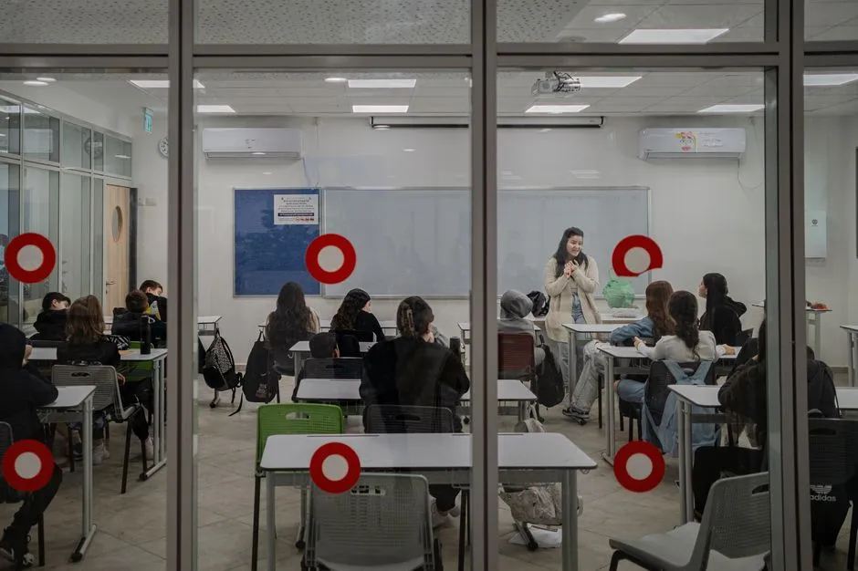 Một trường học ở Sderot. Ảnh: THE WALL STREET JOURNAL 4d9f5709ca9151fd6683c147c3477ccdec8e8067.jpg