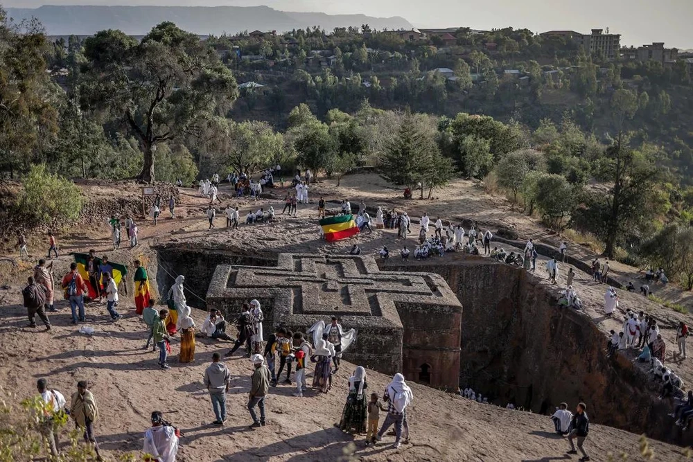 Nhà thờ ở thị trấn Lalibela (Ethiopia). Ảnh: GETTY IMAGES gettyimages-1907424215.webp