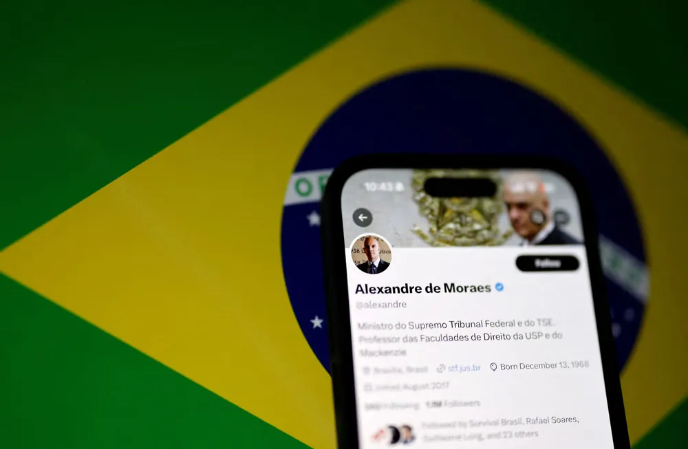 Thẩm phán Tòa tối cao Brazil Alexandre de Moraes ra phán quyết chặn mạng xã hội X ở nước này. Ảnh: REUTERS tòa án tối cao brazil chặn mạng xã hội x.png