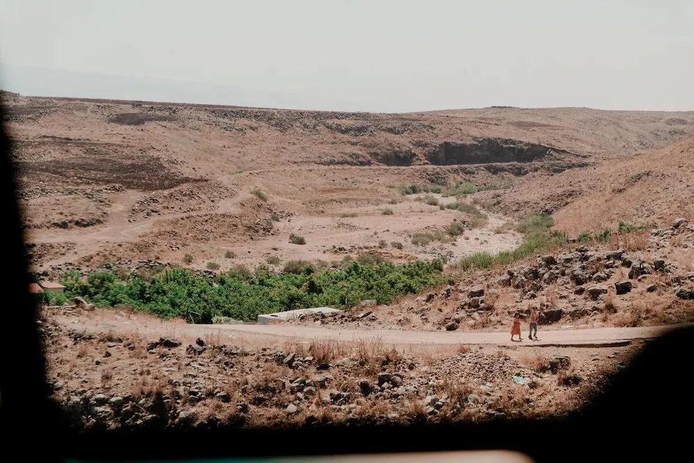 Người dân tại thị trấn Ebel El Saqi (Lebanon). Ảnh: THE WASHINGTON POST Lực lượng gìn giữ hòa bình đặc biệt ở biên giới Israel-Lebanon