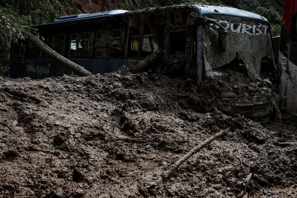 mưa lớn kéo dài nepal 3.png