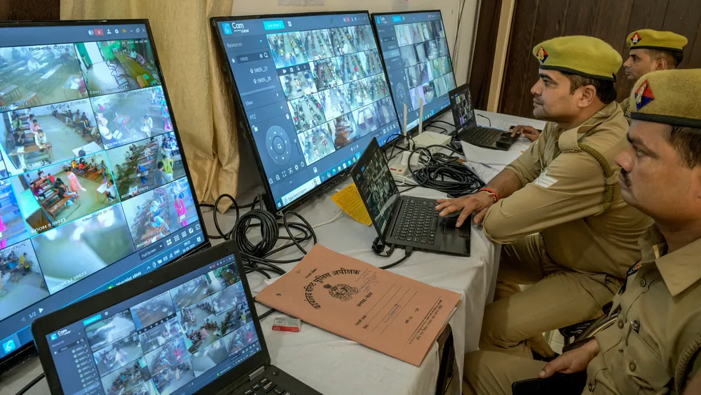 Những kẻ trộm đề thi - thứ 'quý hơn vàng' ở Ấn Độ