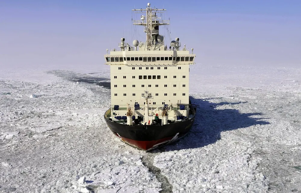 cạnh tranh khu vực biển bắc cực.png