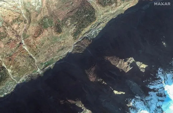 sông băng sụp đổ, Thụy Sĩ, biến đổi khí hậu 2.jpg