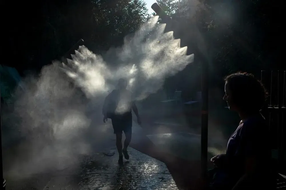 Paris lên kế hoạch đối phó 'hiệu ứng domino' từ thời tiết nắng nóng