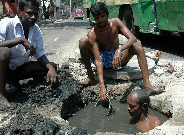 Kinh hãi nghề dọn rác ở Ấn Độ ảnh 3