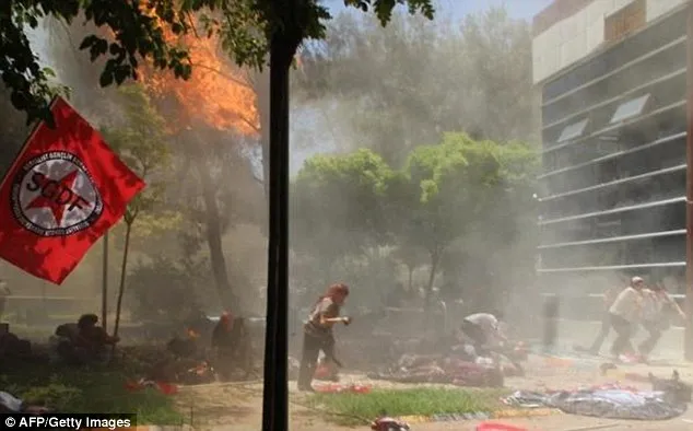 Chùm ảnh đau thương vụ đánh bom tự sát tại Thổ Nhĩ Kỳ ảnh 1