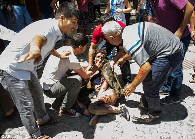 Chùm ảnh đau thương vụ đánh bom tự sát tại Thổ Nhĩ Kỳ ảnh 3