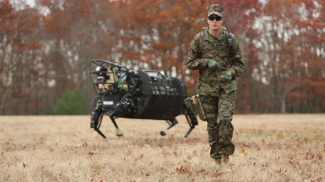Quân đội Mỹ gác lại kế hoạch sử dụng rô-bốt chó của Google ảnh 1
