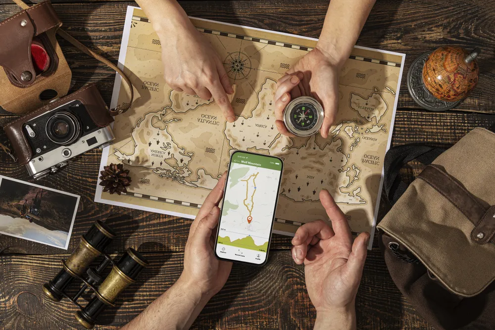 Du lịch với sự xuất hiện của smart phone đã trở nên thuận tiện hơn.