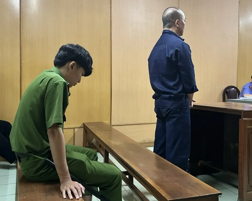 Mua bán trái phép chất ma túy