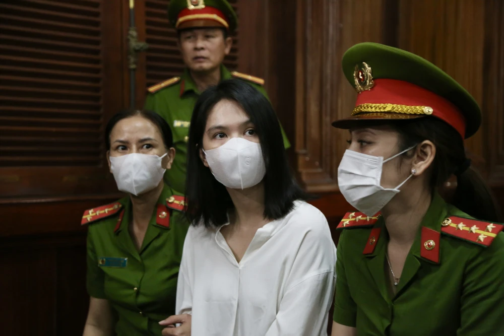Chùm ảnh phiên tòa xét xử người mẫu Ngọc Trinh