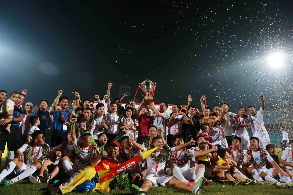 Nhiều giải thưởng “lạ” ở mùa giải 2016 ảnh 1