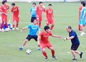 Đình Trọng, Minh Vương, Thành Chung bị đau, ông Park chỉ loại 2 cầu thủ ảnh 1 Cầu thủ chấn thương nhiều, thầy Park rối