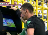 Messi và đồng đội cần bị trừng trị nghiêm khắc ảnh 1 Choáng với công nghệ VAR và Goal Line phức tạp trên sân Mỹ Đình