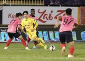 Zico Thái nói gì khi Văn Toàn cảm thấy không thoải mái? ảnh 1 Cầu thủ của bầu Đức ghi bàn, nhưng HA Gia Lai vẫn chưa biết thắng