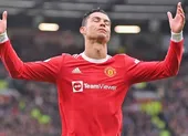 Ronaldo đang gây sức ép với MU để được ra sân