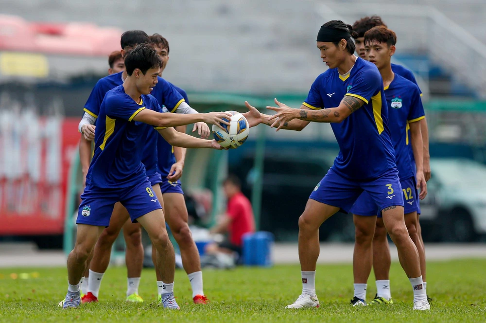 Cầu thủ HA Gia Lai hưng phấn và tự tin ở đấu trường lớn châu Á. Ảnh: ANH DUY. Cầu thủ HA Gia Lai hưng phấn và tự tin ở đấu trường lớn châu Á. Ảnh: ANH DUY.