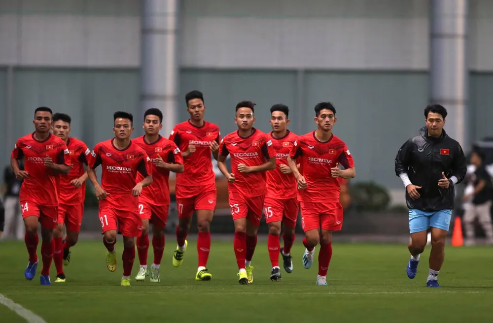 Những gương mặt trẻ có nhiều cơ hội ra sân thử lửa giúp thầy Hàn đãi cát tìm vàng. Ảnh: ANH PHƯƠNG.