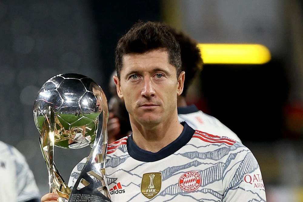 Lewandowski muốn chia tay Bayern để tìm thử thách mới ở Barca. Ảnh: CGI.