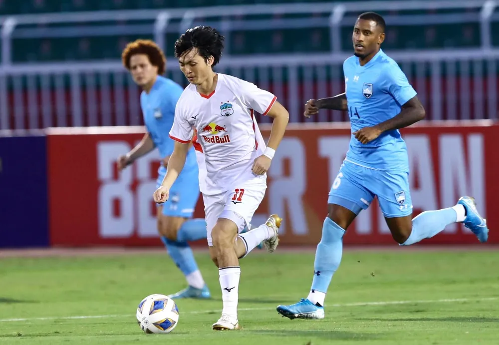 Sau trận lượt đi hòa 1-1, Tuấn Anh và đồng đội rất khao khát có một chiến thắng đối thủ lớn đến từ Úc. Ảnh: ANH PHƯƠNG.