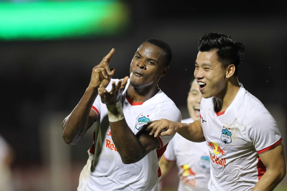 Các cầu thủ HA Gia Lai đã chơi AFC Champios League rất ngoan cường trước những đối thủ lớn châu Á. Ảnh: ANH PHƯƠNG.