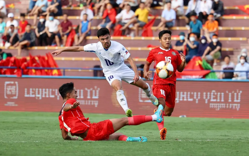 Indonesia vừa ngáng chân Philippines nhưng họ còn trận cuối vòng bảng một mất một còn với Myanmar ngày 15-5. Ảnh: ANH PHƯƠNG.