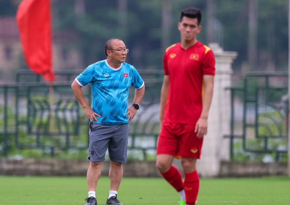 Trong trận thắng nhọc U-23 Myanmar, tiền đạo Tiến Linh còn bỏ lỡ nhiều cơ hội ngon ăn.