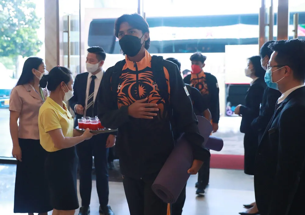 Đội tuyển U-23 Malaysia đã đến Phú Thọ và rất tự tin đối mặt với đội chủ nhà Việt Nam trên sân Việt Trì vào ngày 19-5 (lúc 19 giờ). Đội tuyển U-23 Malaysia đã đến Phú Thọ và rất tự tin đối mặt với đội chủ nhà Việt Nam trên sân Việt Trì vào ngày 19-5 (lúc 19 giờ).