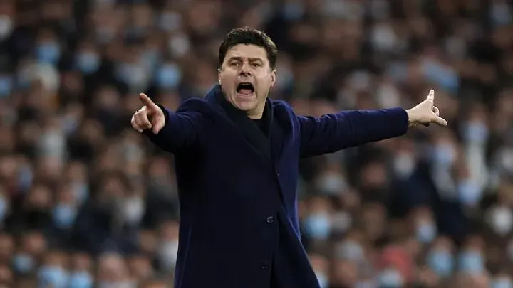 HLV Pochettino khó lòng ở lại PSG sau thành tích không như mong muốn ở mùa bóng này. Ảnh: CGI.