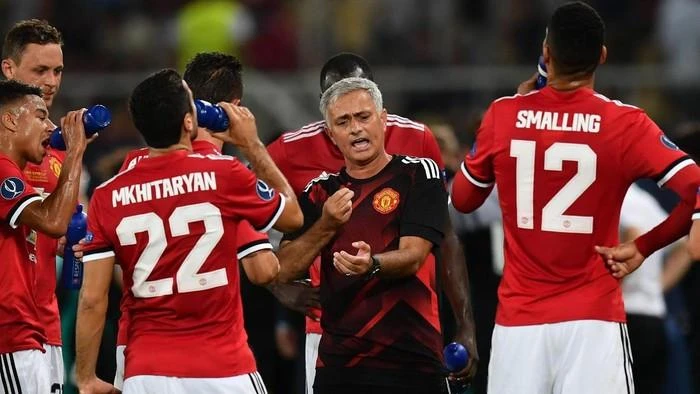 HLV kỳ cựu Mourinho từng gặp nhiều trục trặc khi còn nắm MU. Ảnh: CGI.