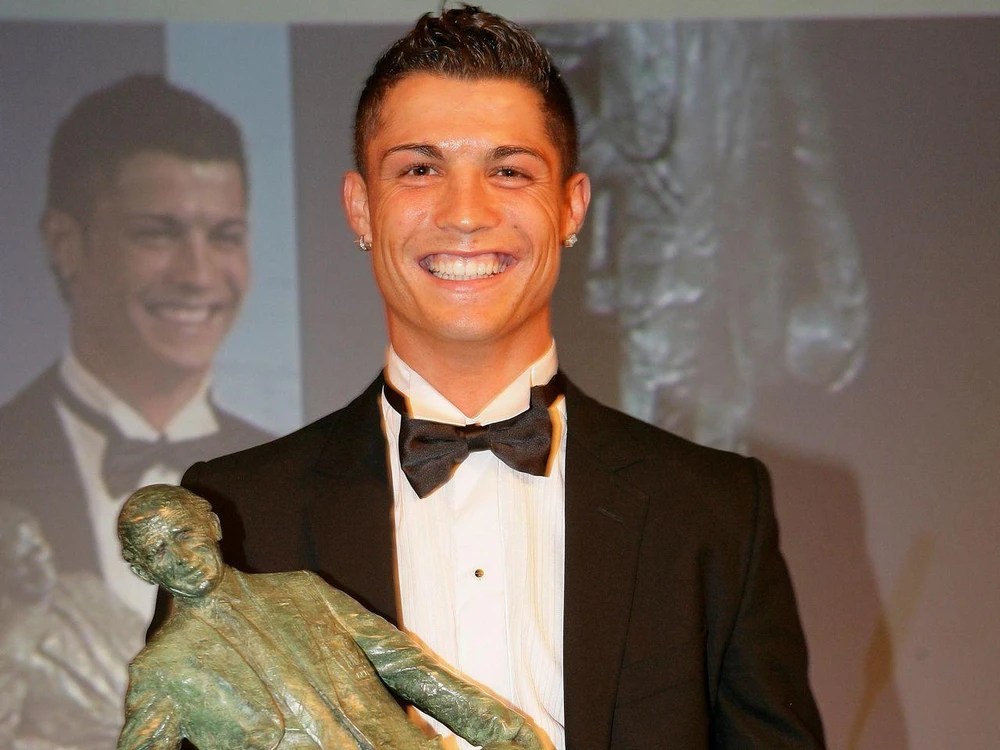 Ronaldo lần thứ 4 đoạt Giải thưởng Sir Matt Busby. Ảnh: CGI.
