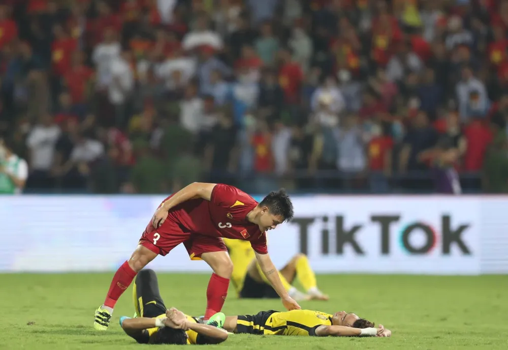 U-23 Việt Nam nằm cửa trên U-23 Malaysia trong trận thủ tục của đội bạn. Ảnh: ANH PHƯƠNG.