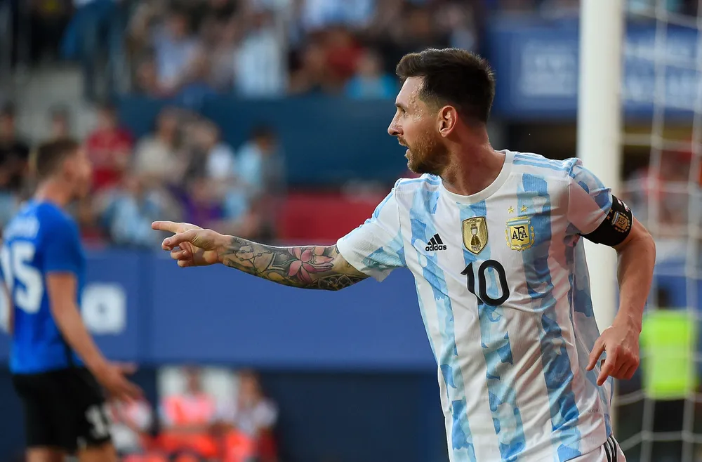 Messi trở thành cầu thủ vĩ đại bậc nhất thế giới. Ảnh: CGI.