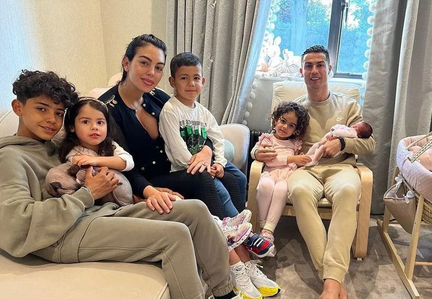 Ronaldo đã sẵn sàng cho tổ ấm của mình khi treo giày. Ảnh: CGI.