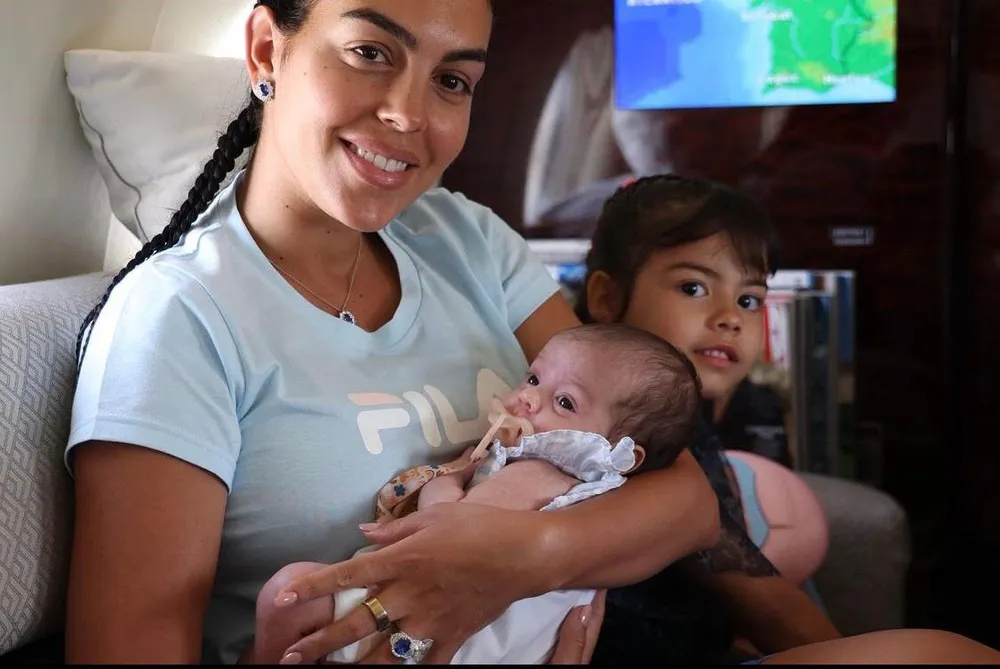 Georgina đằm thắm hơn sau khi hạ sinh thêm một đứa con nữa cho Ronaldo. Ảnh: CGI. Georgina đằm thắm hơn sau khi hạ sinh thêm một đứa con nữa cho Ronaldo. Ảnh: CGI.