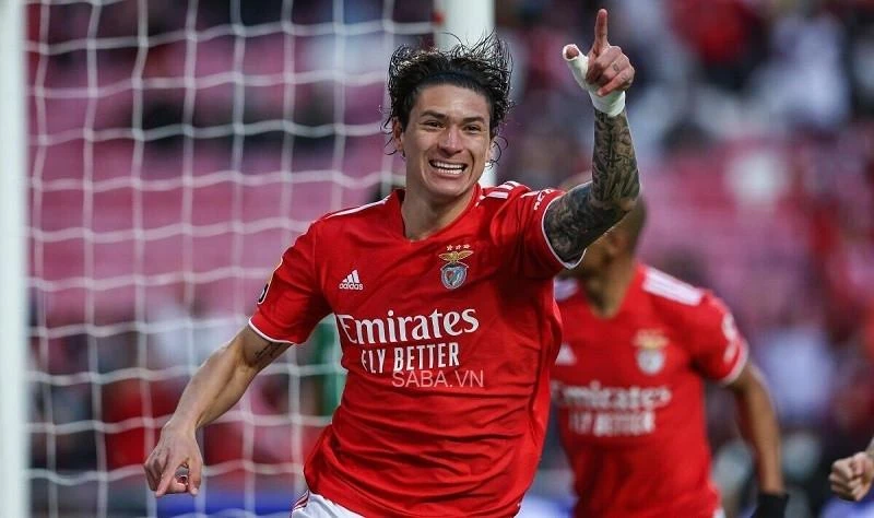 Tân binh của Liverpool sẽ gặp những xăm xoi ngoài ý muốn. Ảnh: CGI.