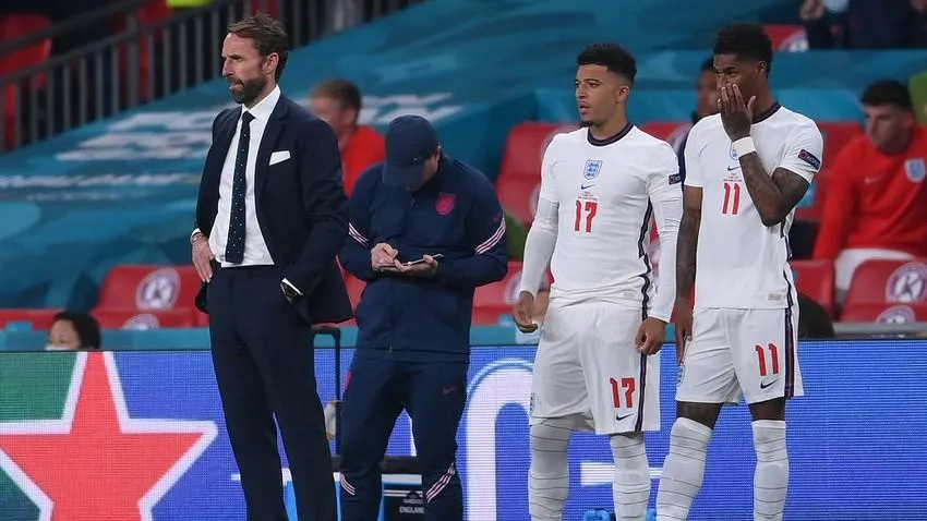 Sancho và Rashford cần tìm lại chính mình để lọt vào mắt xanh HLV Southgate cho chiến dịch World Cup của tuyển Anh. Ảnh: CGI.