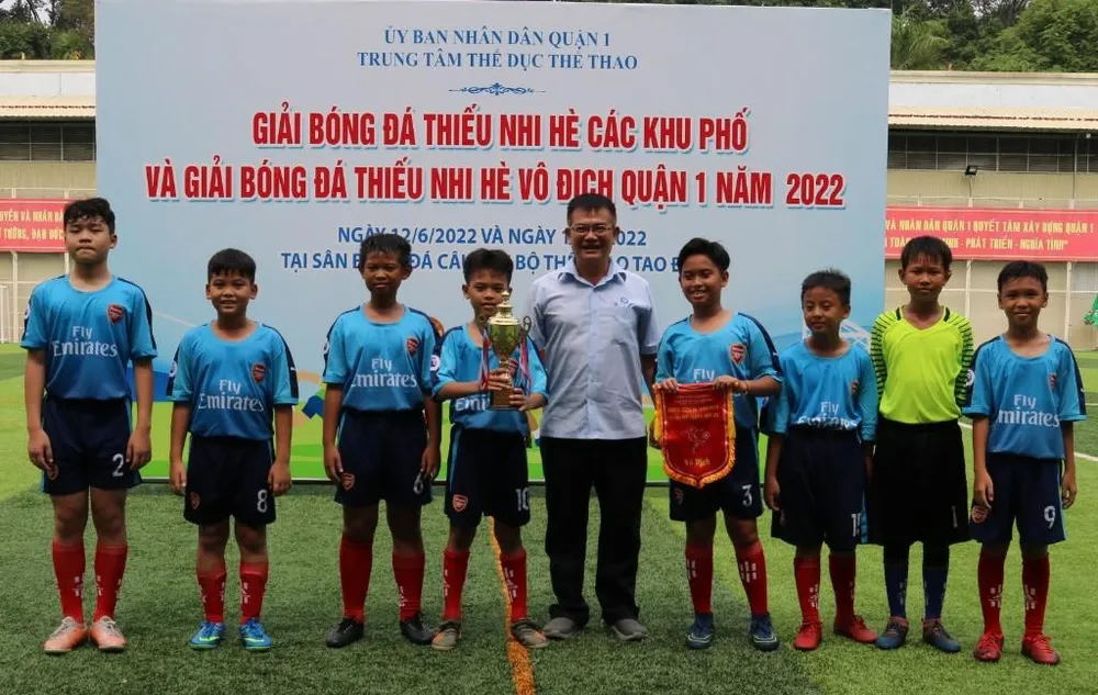 Học bóng đá miễn phí tại sân Tao Đàn. Ảnh: CGI.