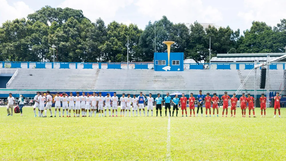 Tốp 20 cầu thủ xuất sắc nhất sau những cuộc &quot;đài cát tìm vàng&quot; ở nhiều địa phương dự thi vòng chung kết. Ảnh: AN.