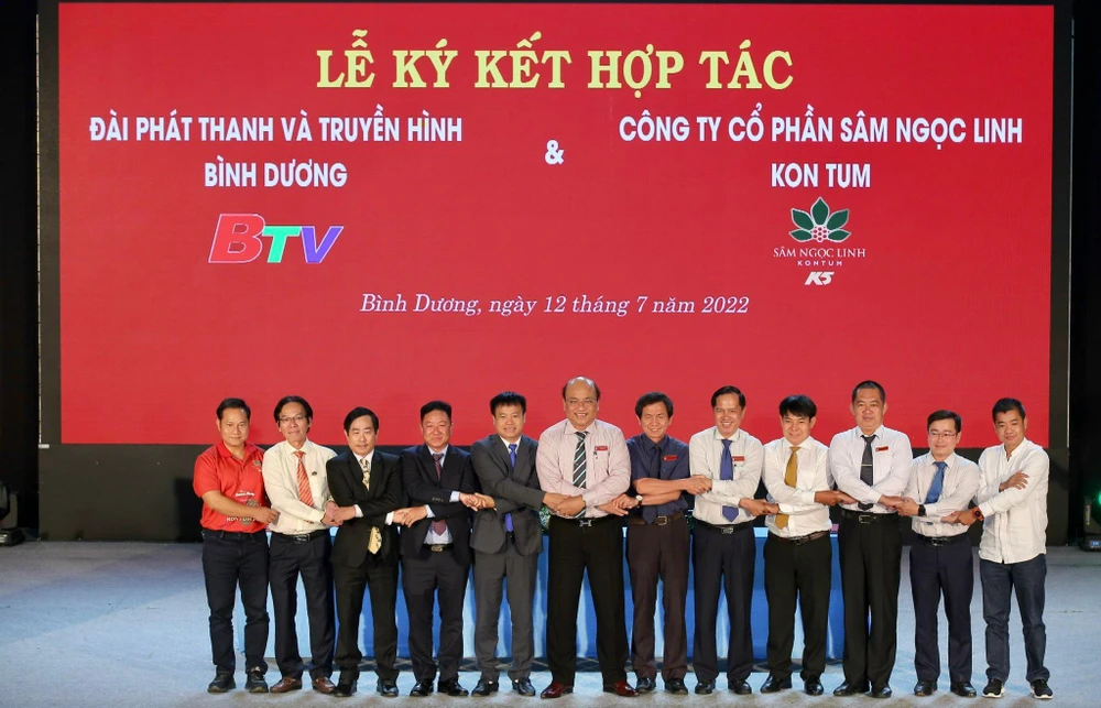 Các cá nhân và đơn vị phối hợp tổ chức siết chặt tay nhau hứa hẹn tạo ra một cuộc chơi Marathon thú vị.