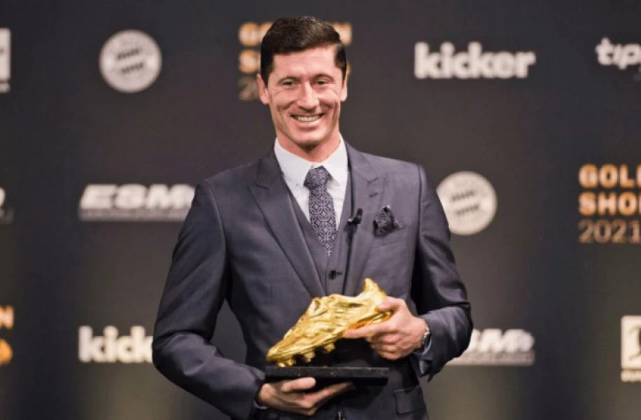 Siêu tiền đạo người Ba Lan hai năm qua là Chân sút hay nhất do FIFA trao tặng. Ảnh: CGI.