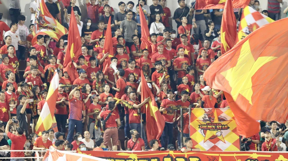 Ông thầy người Hàn Quốc cho biết mình có mối quan hệ tốt với các CĐV Việt Nam. Ảnh: ANH PHƯƠNG.