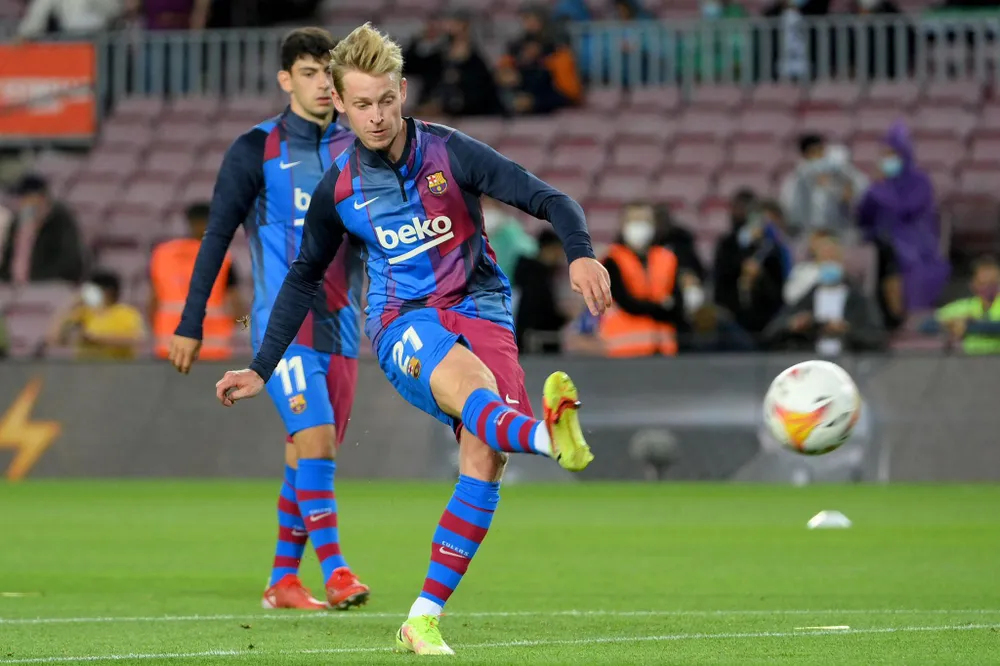 Tiền vệ trẻ người Hà Lan sẽ chọn cách rời khỏi Barca để giảm chi phí cho CLB. Ảnh: CGI. Tiền vệ trẻ người Hà Lan sẽ chọn cách rời khỏi Barca để giảm chi phí cho CLB. Ảnh: CGI.