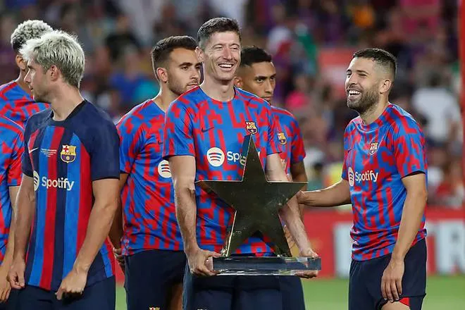 Lewandowski có những màn ra mắt ấn tượng ở đội bóng xứ Catalan. Ảnh: CGI. Lewandowski có những màn ra mắt ấn tượng ở đội bóng xứ Catalan. Ảnh: CGI.