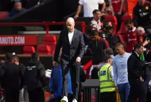Tân HLV Ten Hag thất bại trong trận ra mắt chính thức ở Premier League. Ảnh: CGI.
